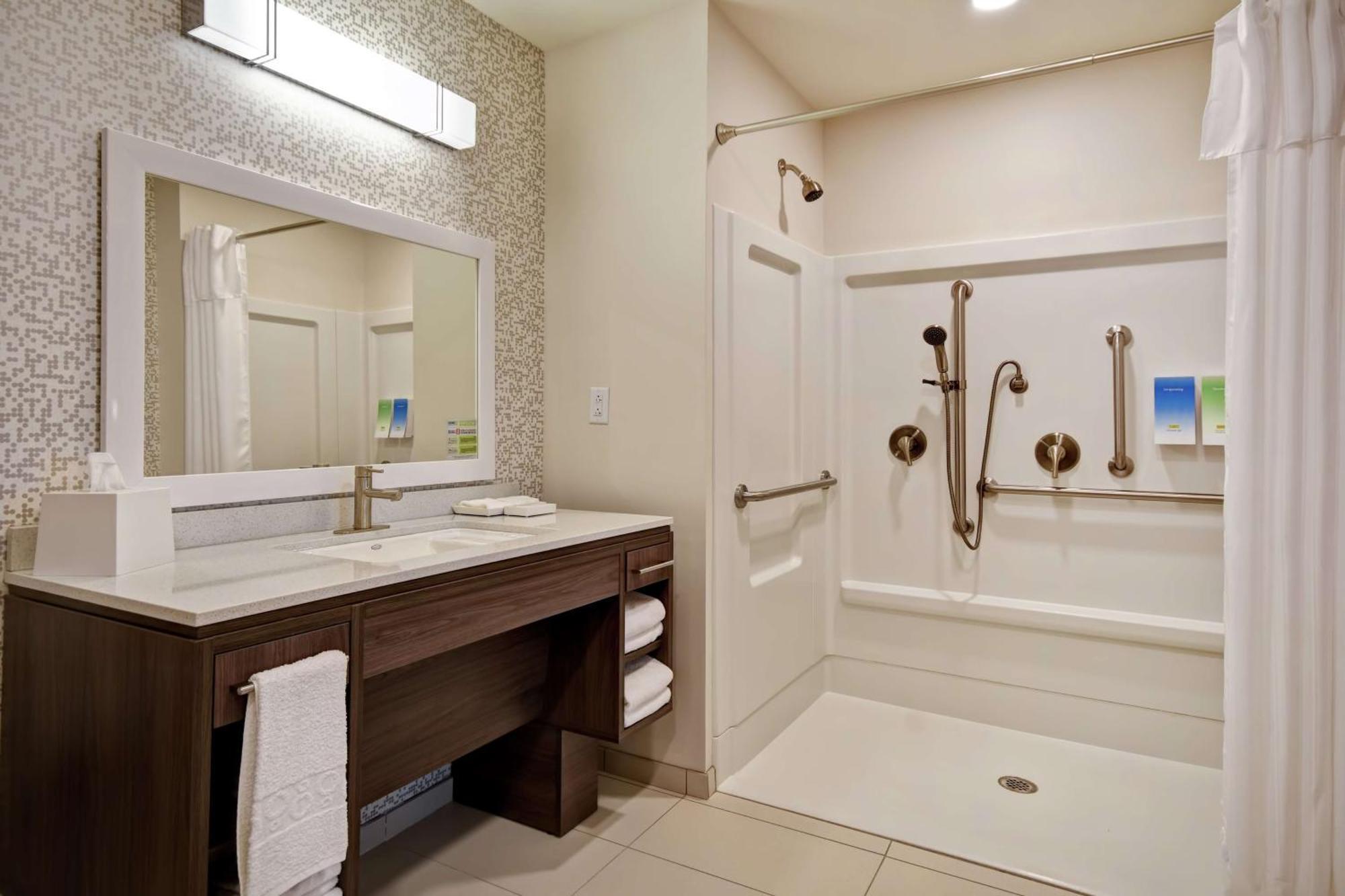 Home2 Suites By Hilton Lagrange Bagian luar foto